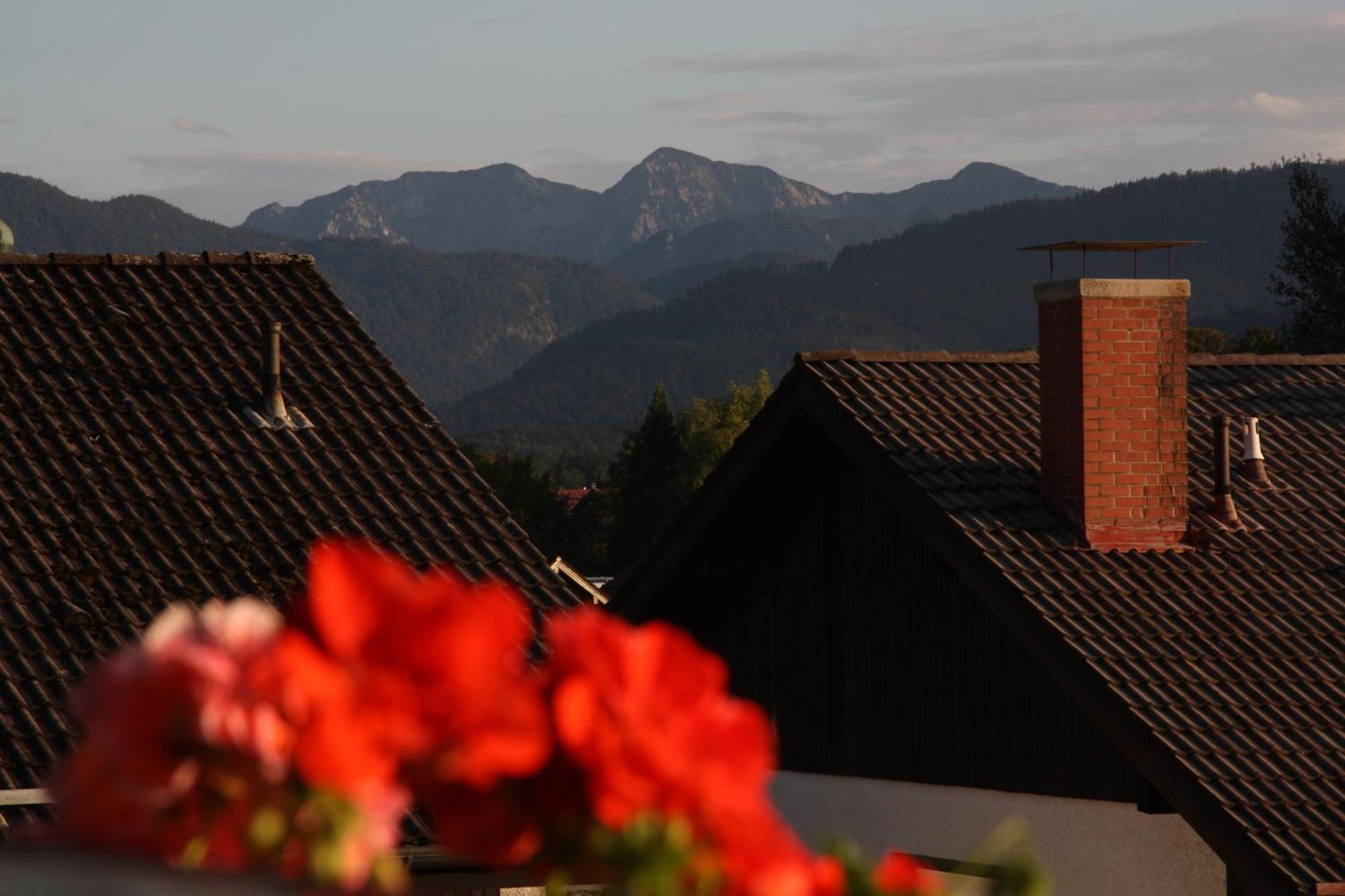 Gaestehaus Sonnleit'N Lenggries Bagian luar foto